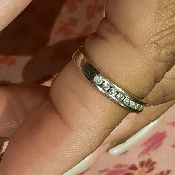 GENUINE SOLID 10K WHITE GOLD .35 CTTW "MOM" DIAMOND ๐ ANNIVERSARY BAND RING 6 - Picture 3 of 10